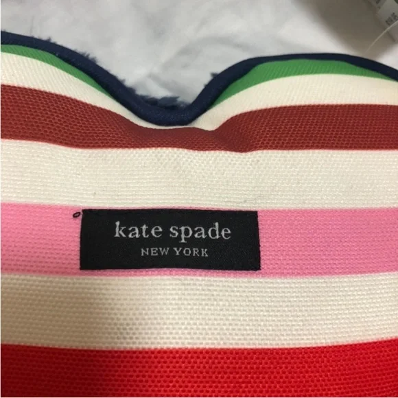 💙 Kate Spade Dog Toys repeat with squeaker! Great gift 🎁 - Picture 2 of 3